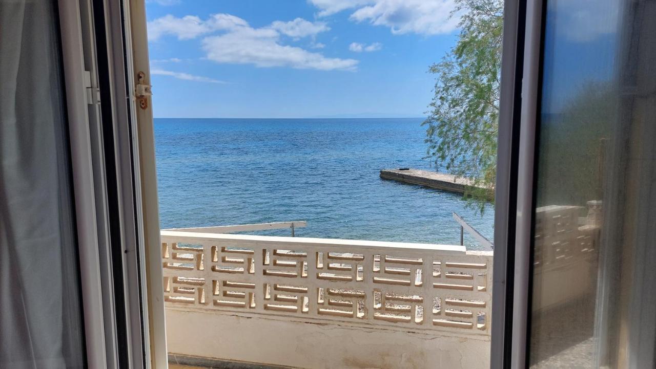 Fotis Beach Apartment At Komi Komi  ภายนอก รูปภาพ