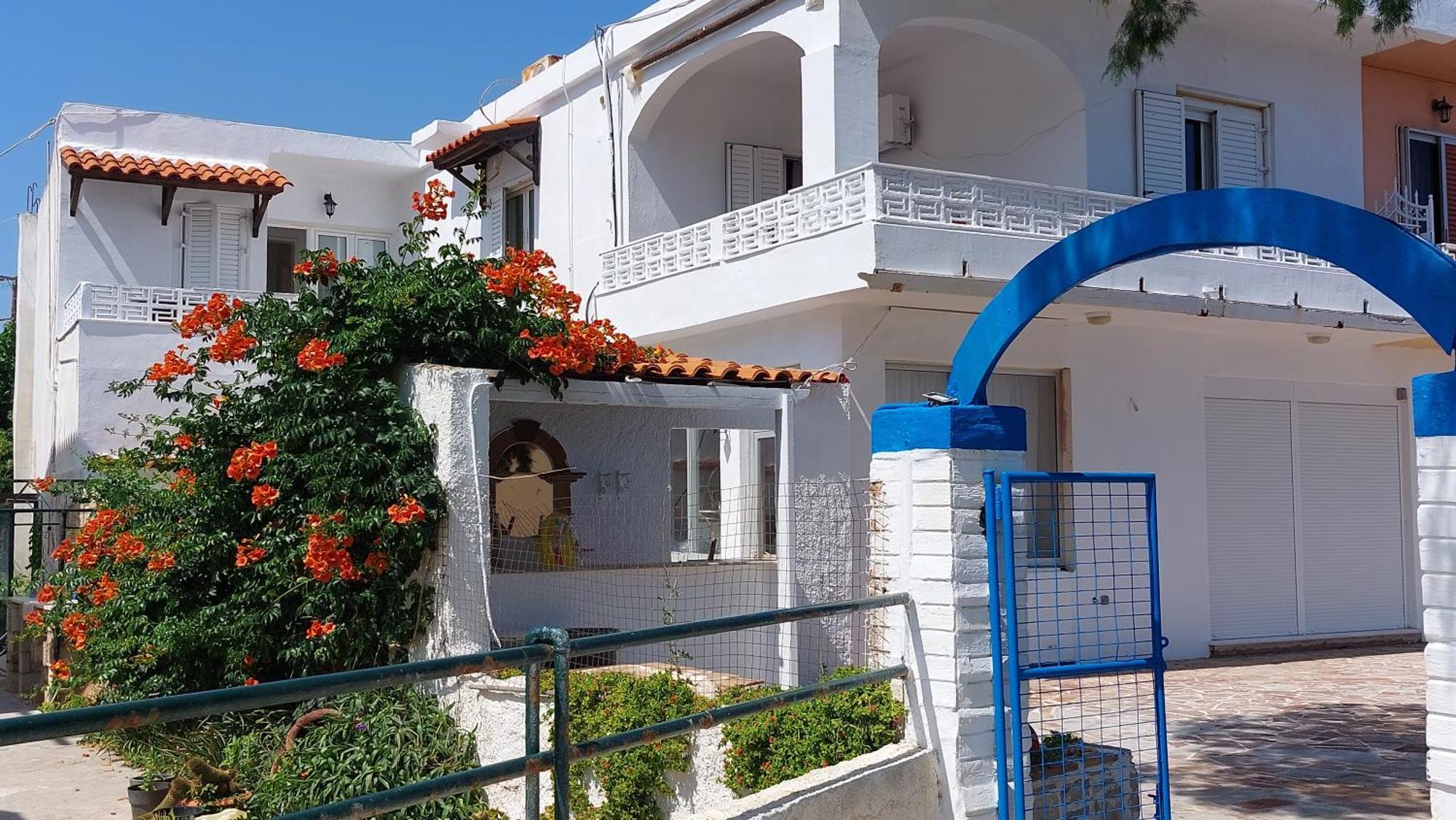 Fotis Beach Apartment At Komi Komi  ภายนอก รูปภาพ